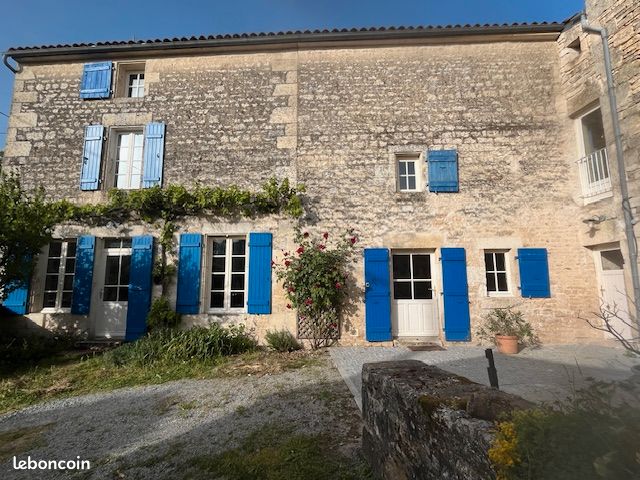 Maison 7 pièces 166 m² · à Saint-Maxire · 166 m² · 294 000 €