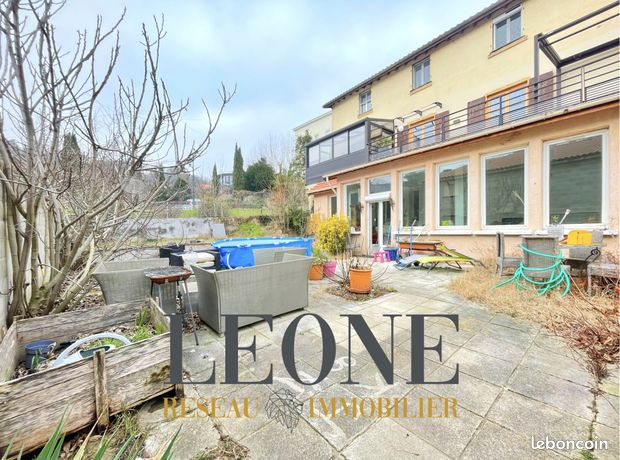 Appartement 5 pièces 135 m²