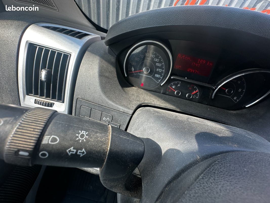Fiat Ducato Pritsche/Kipper 35 FIAT Ducato 2.3L BENNE GPS TEL ETC...(16 585  HT) (image 31)