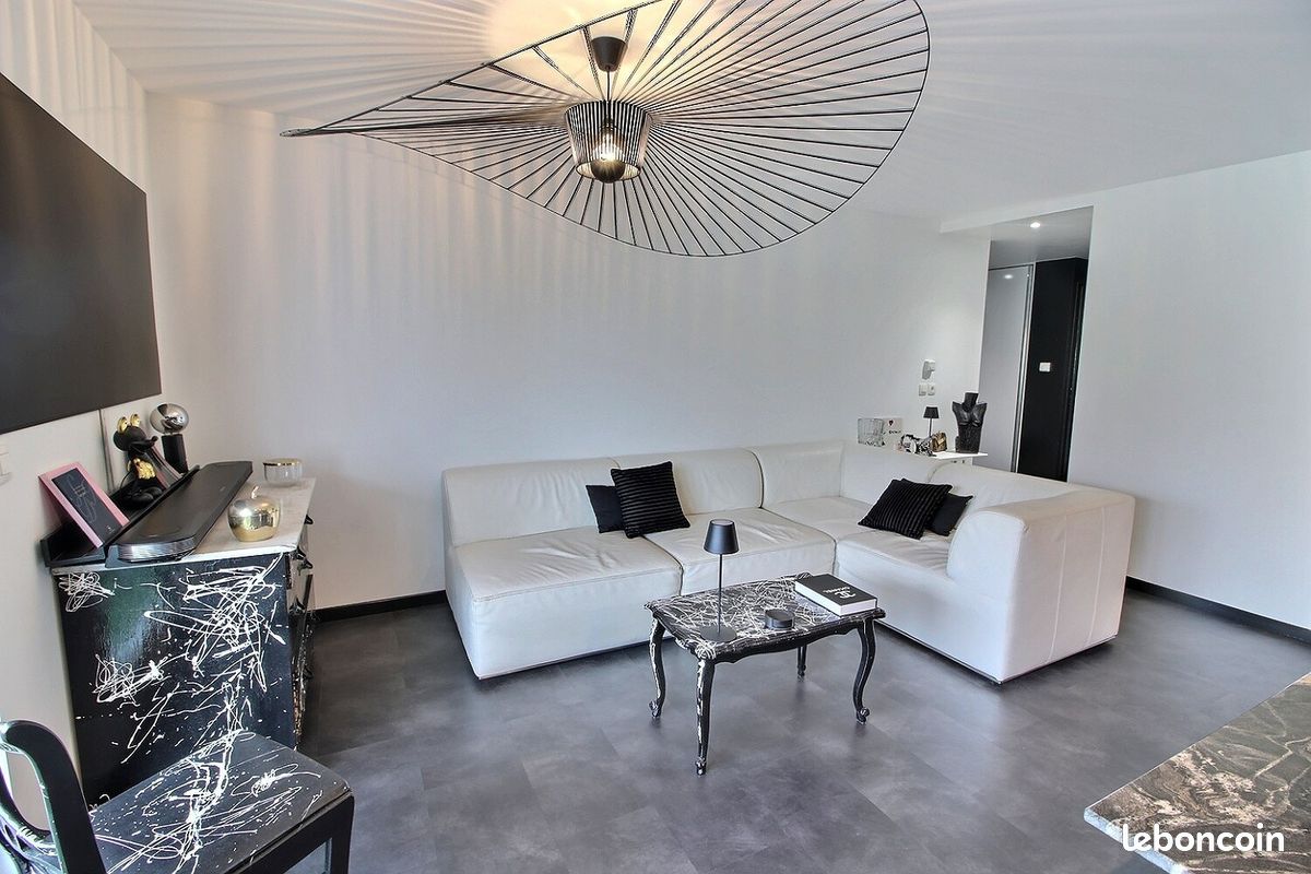 Appartement 4 pièces 86 m² · à Messery · 86 m² · 569 000 €