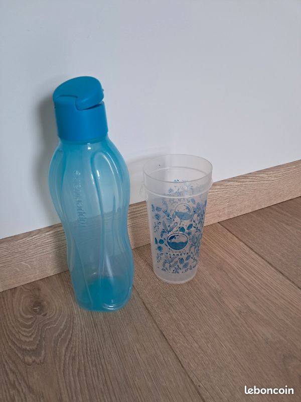 Bouteille Tupperware (image 1)