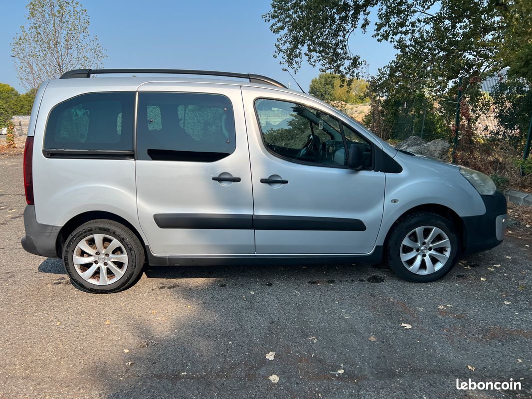 Peugeot Partner 1.6 100CH Bluehdi 2017 - Garantie 12 mois (image 2)