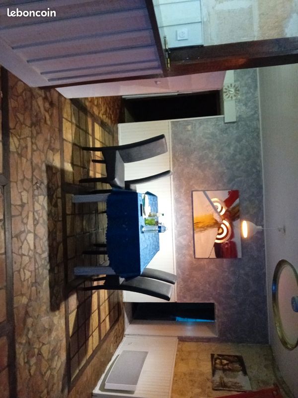 Maison 6 pièces 122 m² · à Civrac-de-Blaye · 122 m² · 970 €