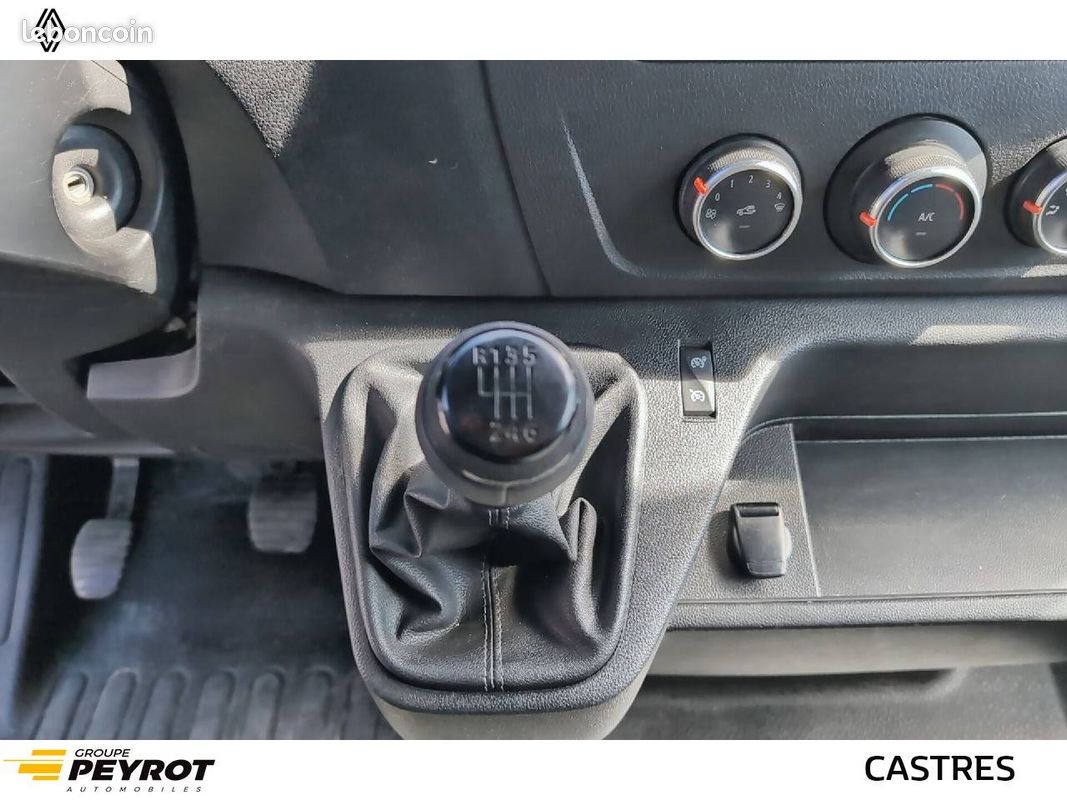 Renault master fgn trac f3300 l1h2 blue dci 110 confort (image 10)