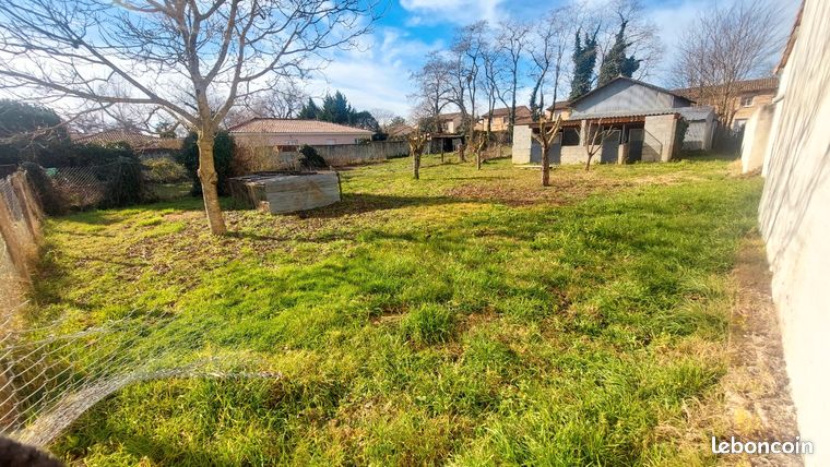 Terrain 600 m2 à Pamiers