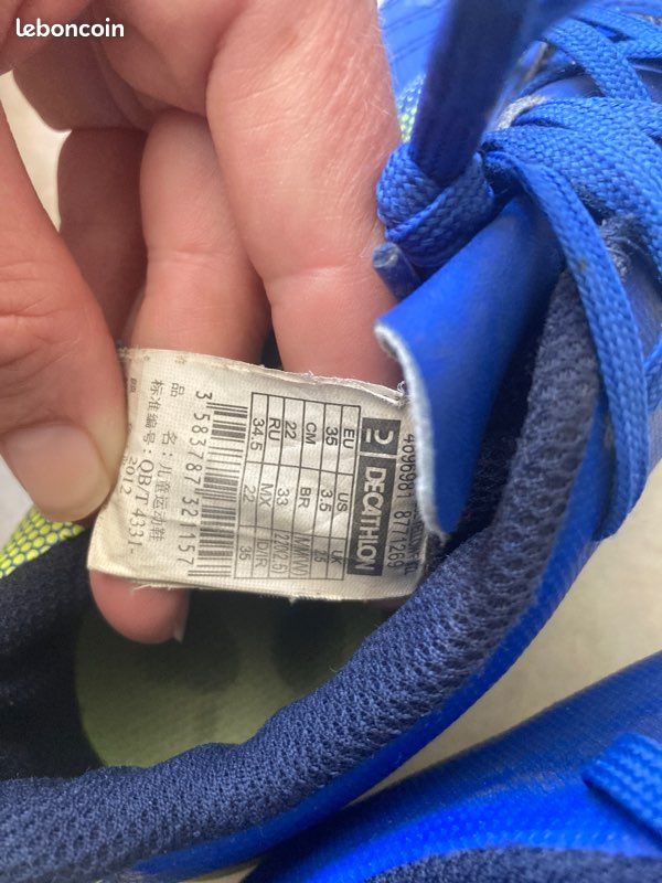 Chaussures crampons taille 35 (image 6)