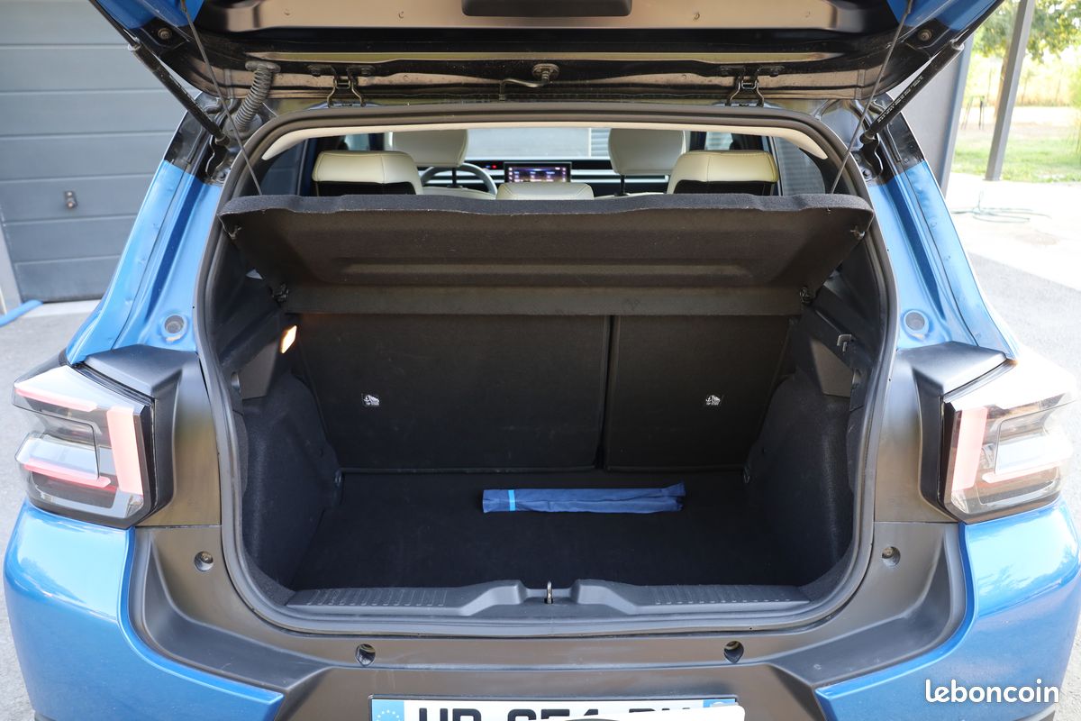 Citroen C3 1.2 Turbo 100 Max 04/2025 + Moteur à chaine +Faible kilo (image 11)
