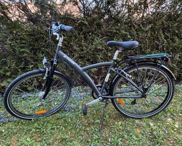 Short Vélo Enfant Btwin – Âge 8 Ans – Rembourré – Noir – Occasion