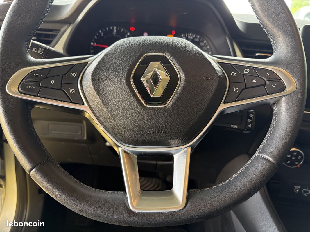 Renault CAPTUR II 1.5 BLUE DCI 115CH BUSINESS EDC (image 9)