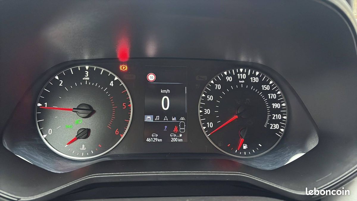 Renault clio blue dci 100 21n limited (image 14)