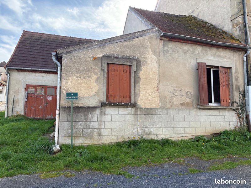 Maison 4 pièces 90 m² · à Châtillon · 90 m² · 23 000 €