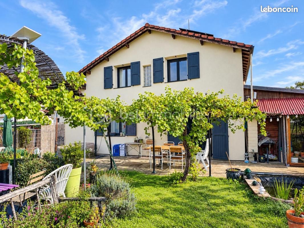 Maison 9 pièces 131 m² · à Saint-Marcellin · 131 m² · 267 000 €