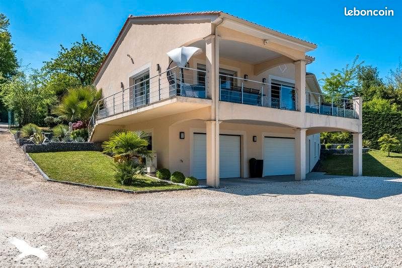 Maison 6 pièces 223 m² · à Coulounieix-Chamiers · 223 m² · 456 000 €