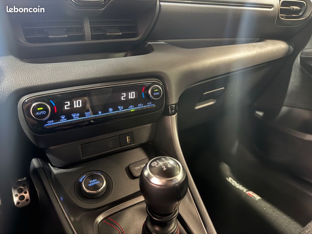 Toyota yaris gr 1.6 4wd 261 ch track pack / camera de recul / carplay / miltek / tva recuperable (image 21)