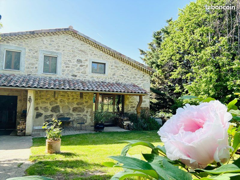 Maison 8 pièces 255 m² · à Colombier-le-Jeune · 255 m² · 795 500 €