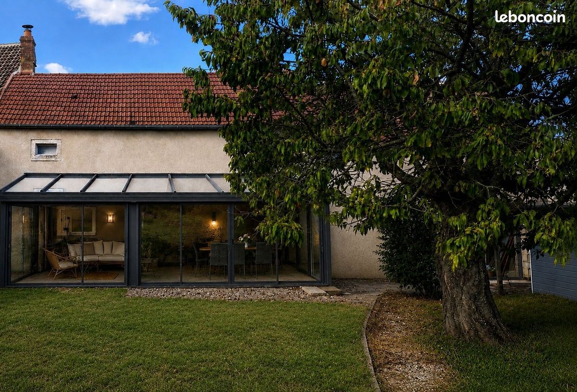 Maison 8 pièces 166 m² · à Les Hauts de Forterre · 166 m² · 127 000 €