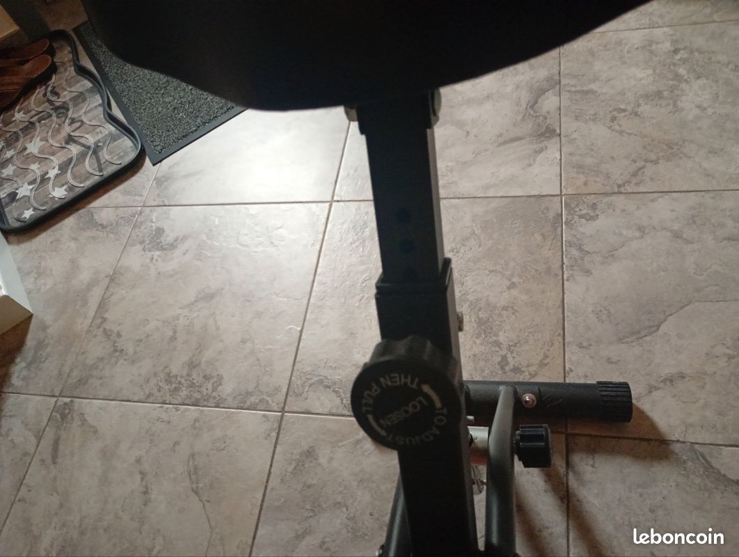 Vélo d'appartement (image 7)