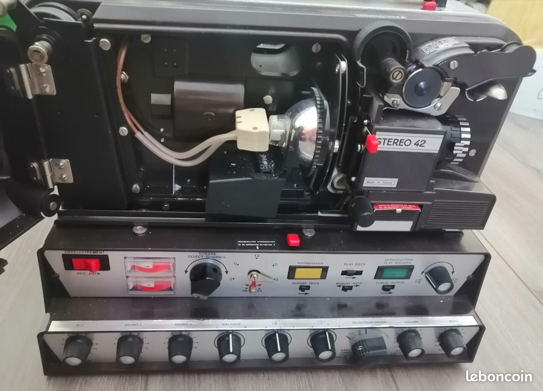 Projecteur Film Familial Vintage Projecteur Cinéma Heurtier Stéréo 42 Super 8 - Occasion, Fonctionnel, Pour Films Super 8 Appareil De Projection Vintage