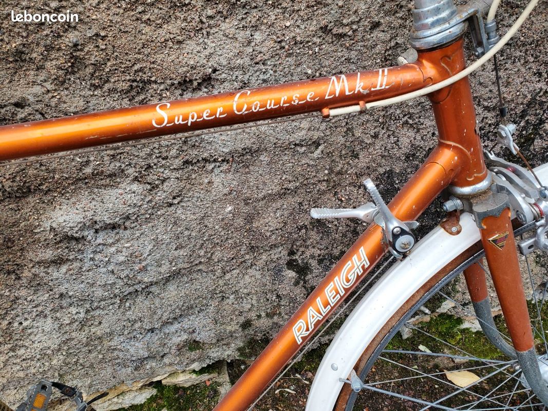 Vélo De Ville Vintage Raleigh Superbe – Col De Cygne, Randonneur, Acier