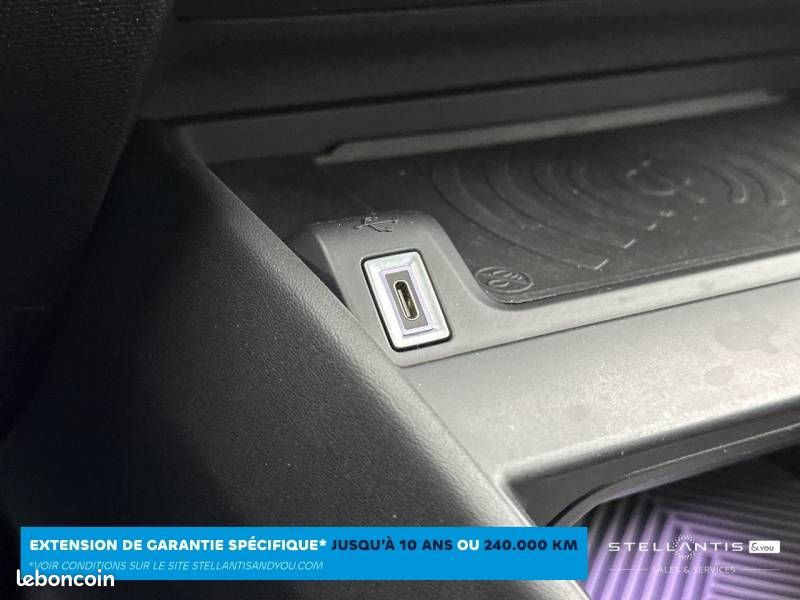 Citroën C4 BlueHDi 130 S&S EAT8 Shine Pack (image 31)