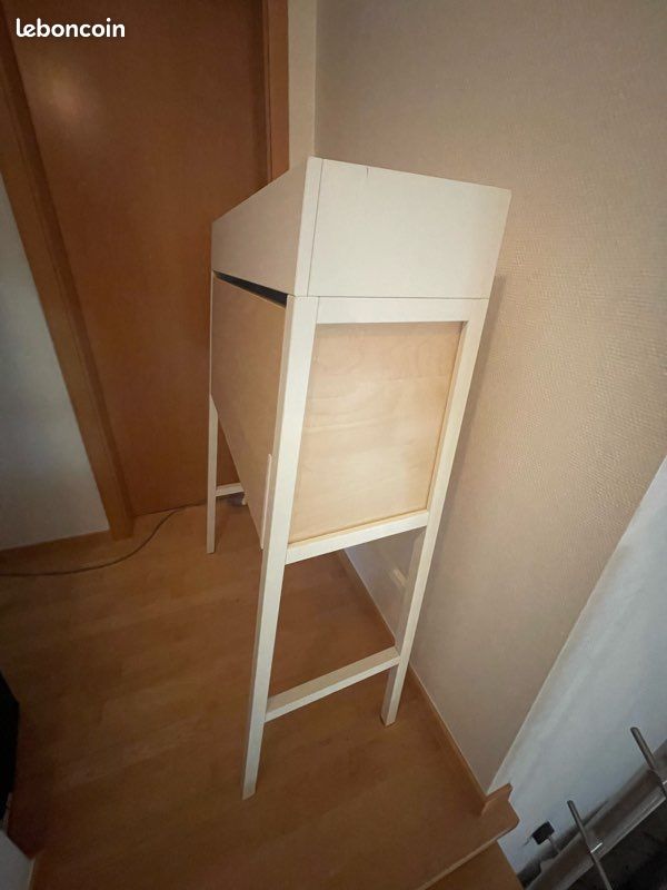 Petit bureau IKEA blanc & bois – Très bon état (image 4)