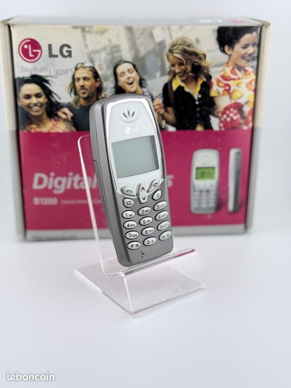 Téléphone Mobile LG L3100 / G5600 - Argenté - Neuf Désimlocké - 2G - Écran 1.8" - Origine Corée