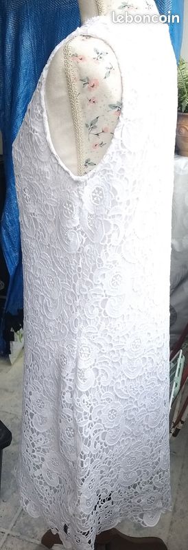 Robe Blanc du Nil nickel comme neuve (image 4)