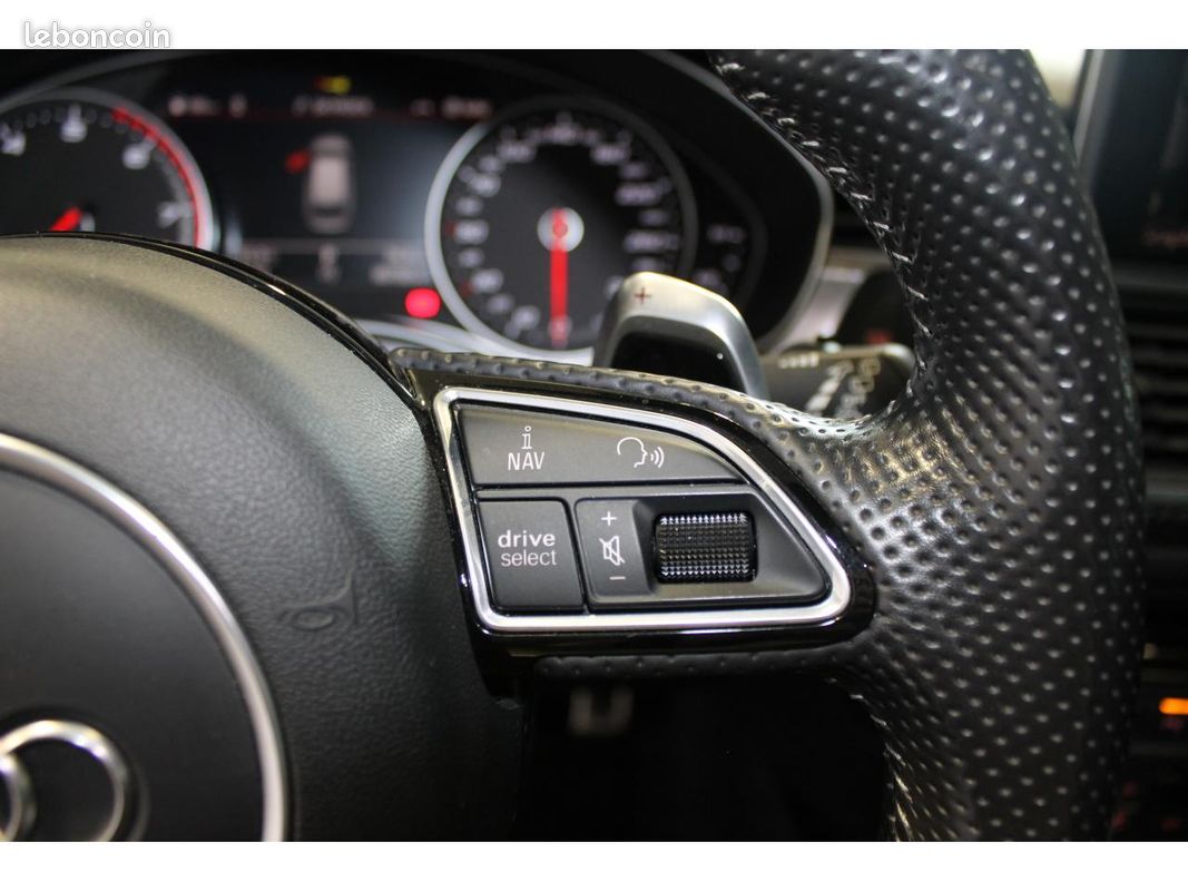 AUDI RS6 AVANT Quattro 4.0i V8 TFSI - 605 Performance - Suivi Audi / Toit ouvrant / Sieges Chauffant / Bose (image 33)