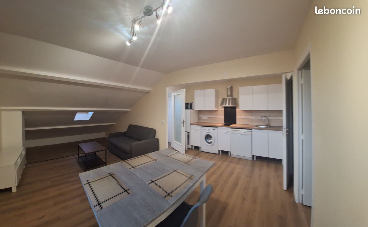 Appartement 2 pièces 35 m² · à Villeneuve-le-Roi · 34,5 m² · 990 €/mois
