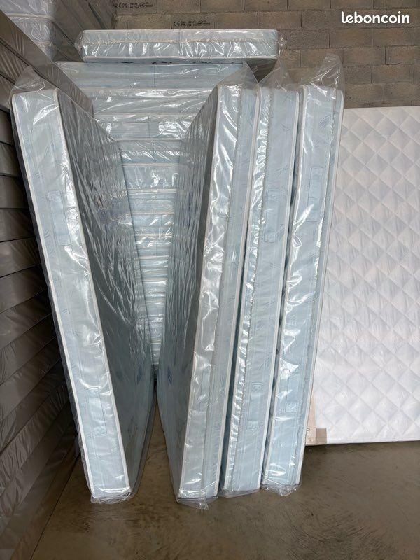 Vente matelas + sommier (140x190) 1 (image 1)