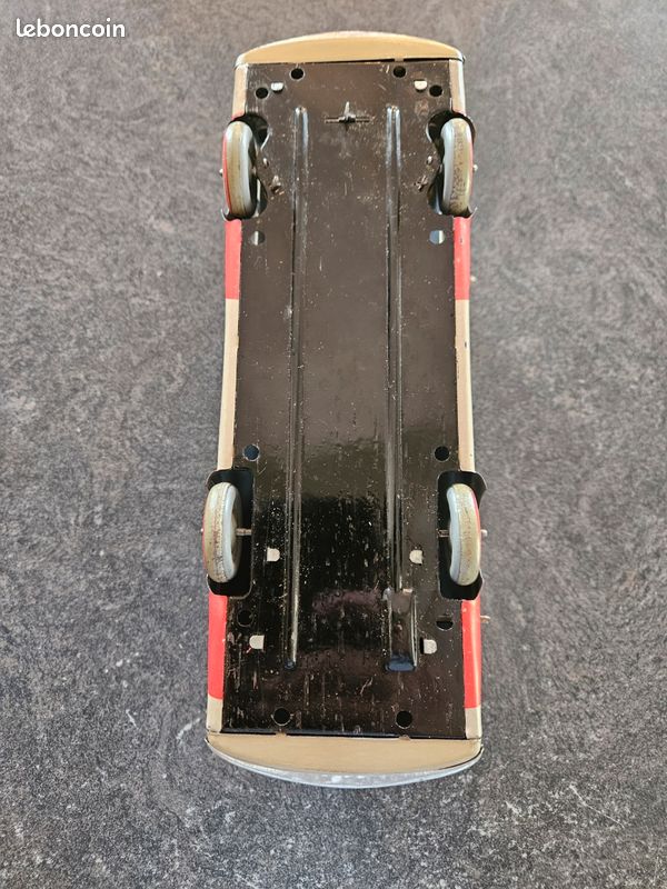 Micro-miniature CR Charles Rossignol - Ambulance Municipale