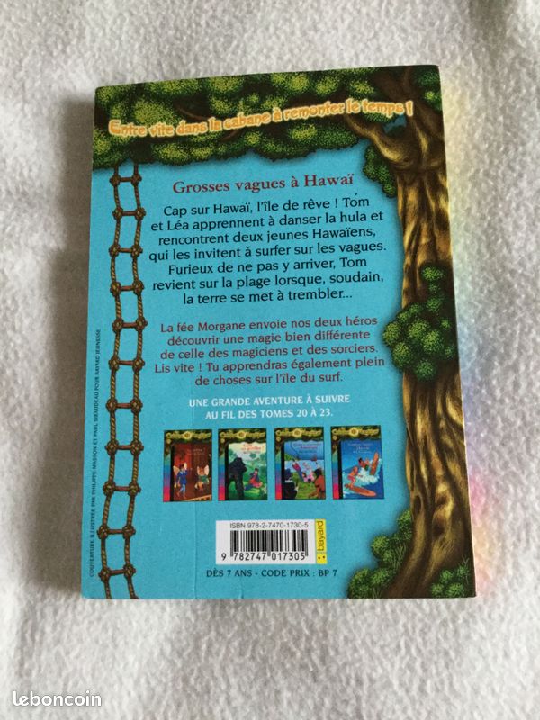Livre La Cabane Magique Tome 23: "Grosses vagues à Hawaï " par Mary Pope Osborne (image 2)