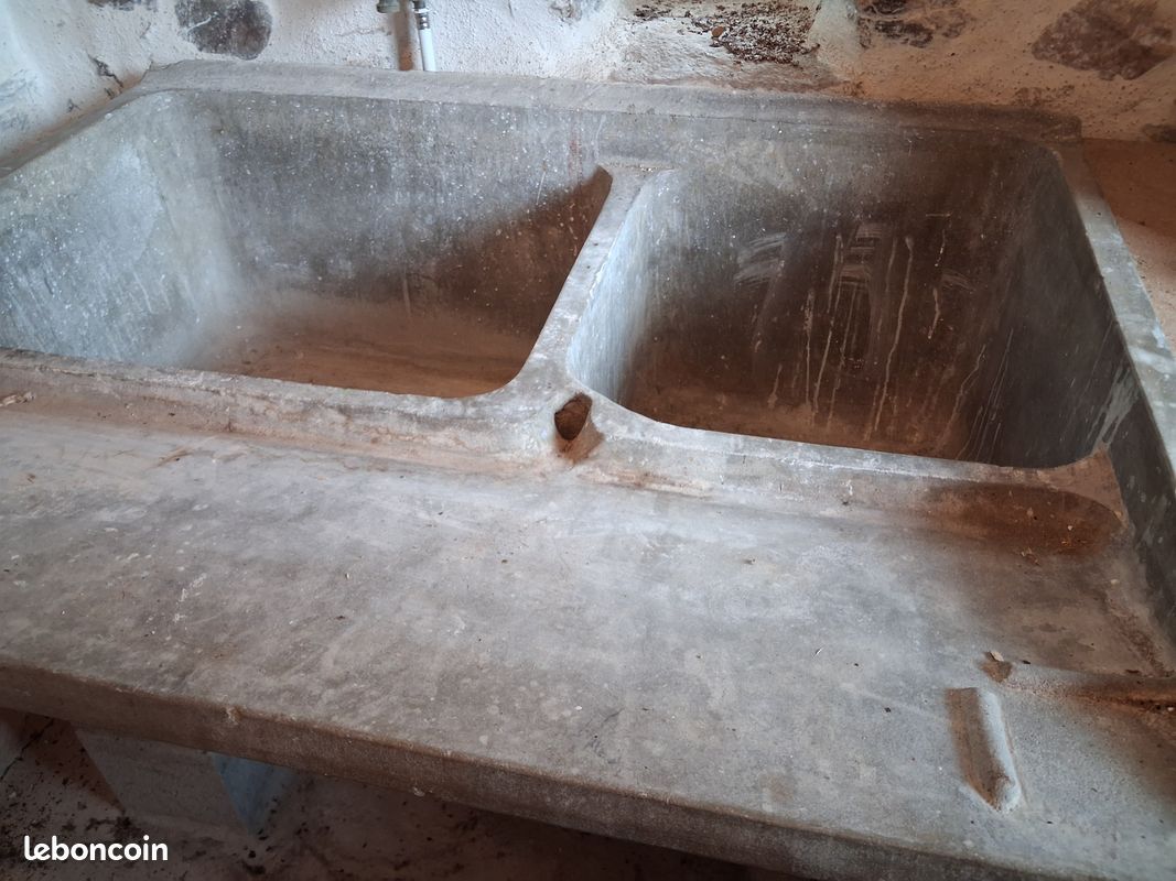 Lavoir en ciment, évier (image 1)