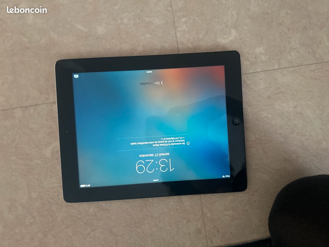 Tablette iPad 3eme génération 2012 (image 1)