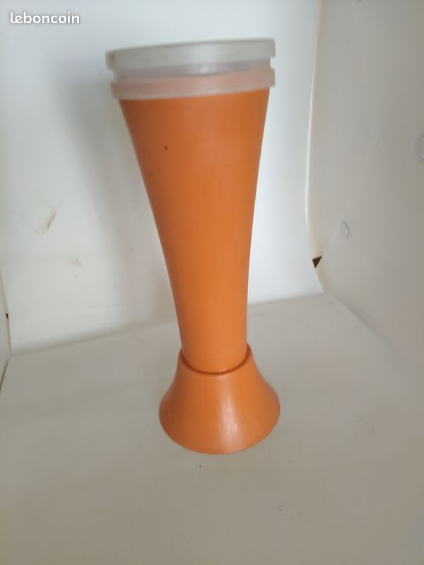 Soupoudreuse tupperware - Arts de la table