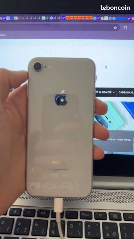 IPhone 8 (image 1)