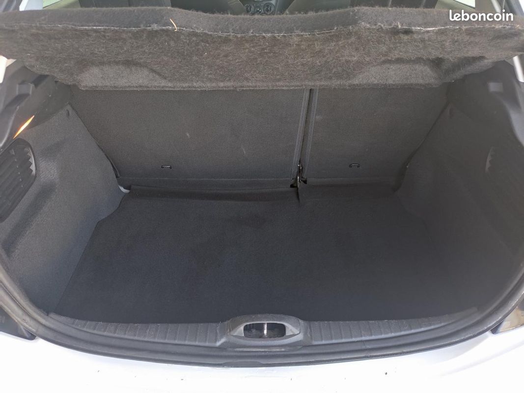 PEUGEOT 208 1.5 BlueHDi - 100 Active Business 5 places (image 16)