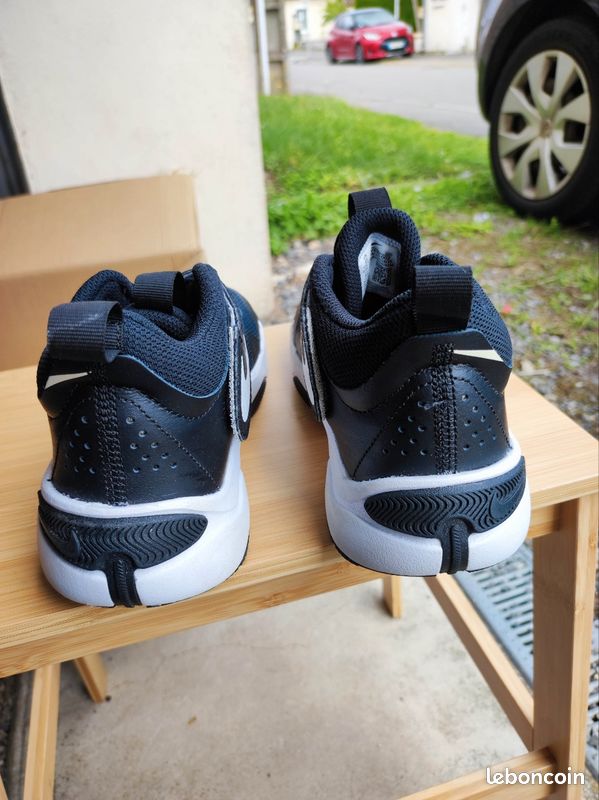 Team Hustle Chaussure De Basket Intersport Chaussures Nike