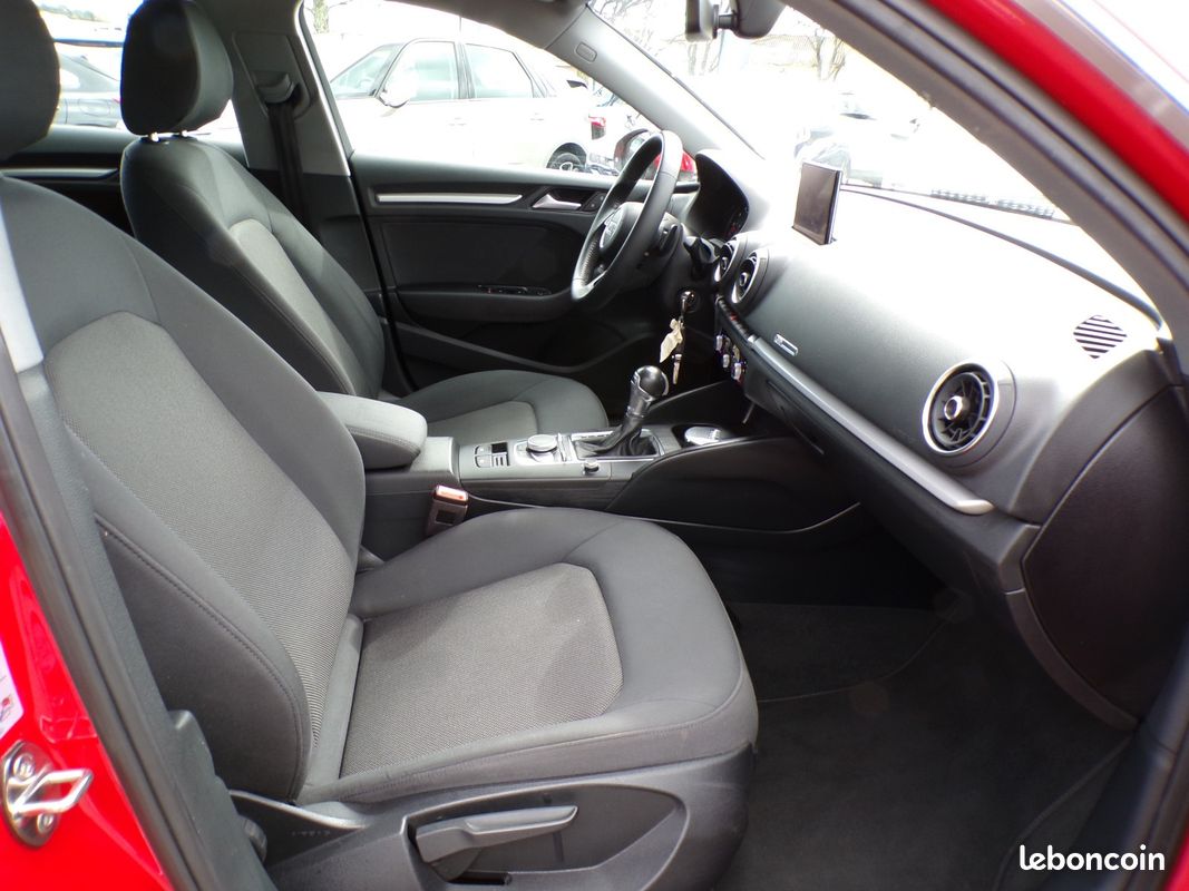Audi A3 Sportback 35 TFSI Business Line S-tronic (image 13)