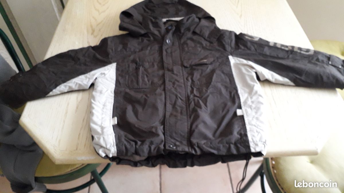 Blouson garçon NKY 4 ans 102 cm (image 1)