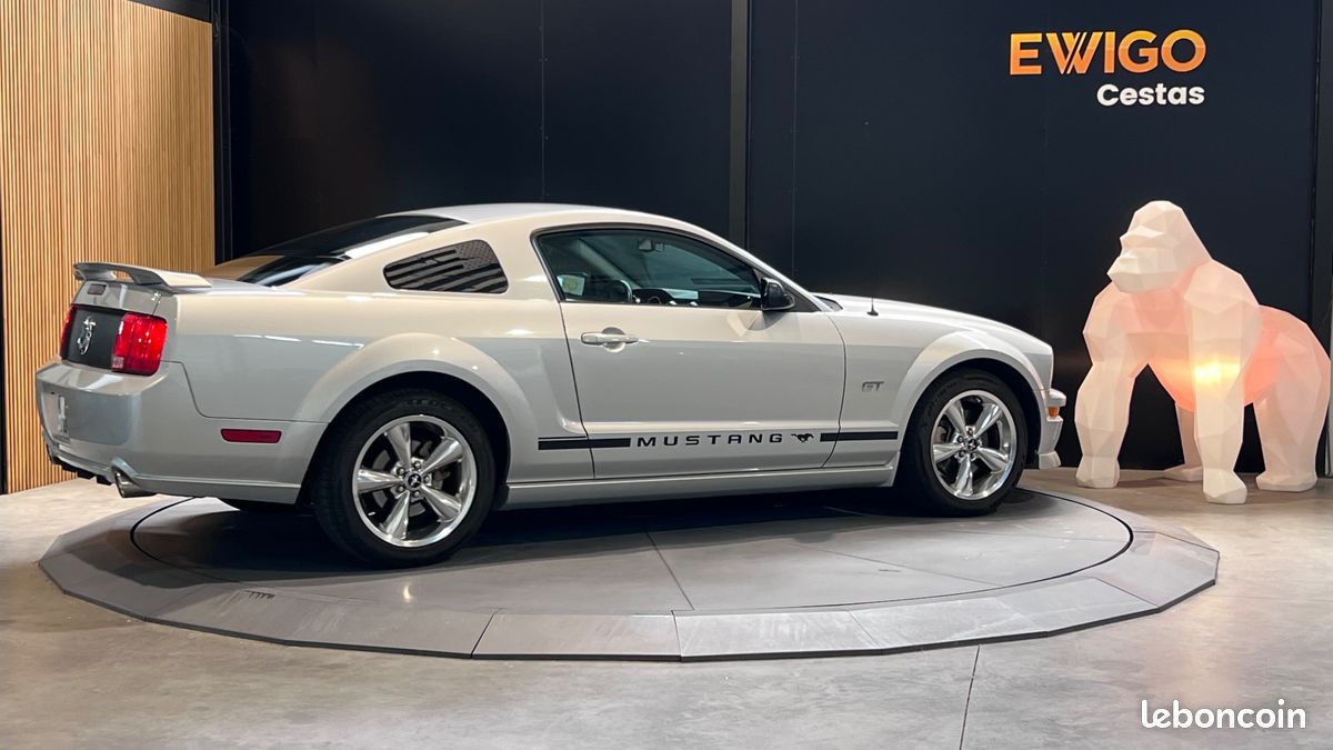 FORD MUSTANG FASTBACK GT V8 4.6L 305ch SACT 24 soupapes - CARTE GRISE FRANCAISE (image 29)