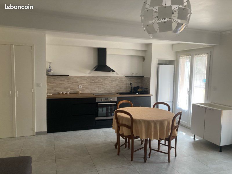 Appartement 3 pièces 50 m² · à Antibes · 50 m² · 1 320 €