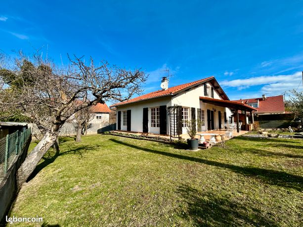 VEYRE-MONTON - Maison plain-pied T5 122M2