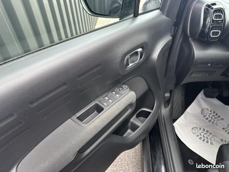 Citroen C3 Aircross PureTech 130ch S&S Shine EAT6 (image 16)