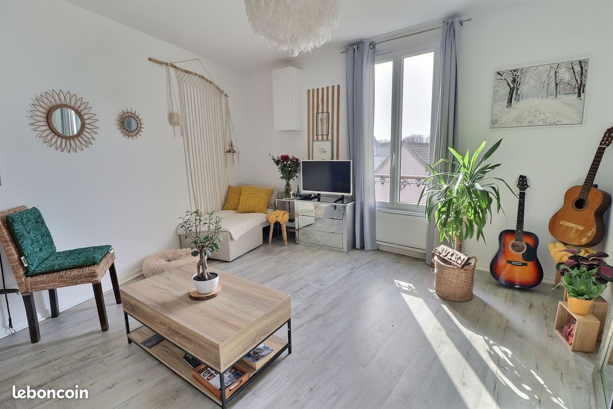 Appartement 2 pièces 41 m² · à Neauphle-le-Château · 41 m² · 172 000 €