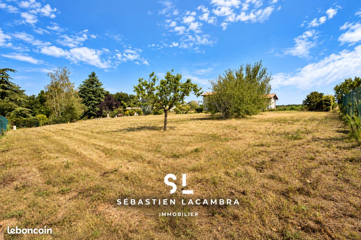 Terrain 535 m² · à Cadalen · 535 m² · 49 000 €
