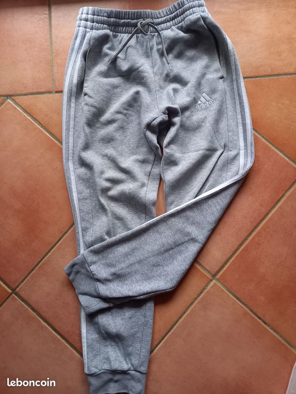 Pantalon de survetement Adidas homme gris clair taille S, parfait