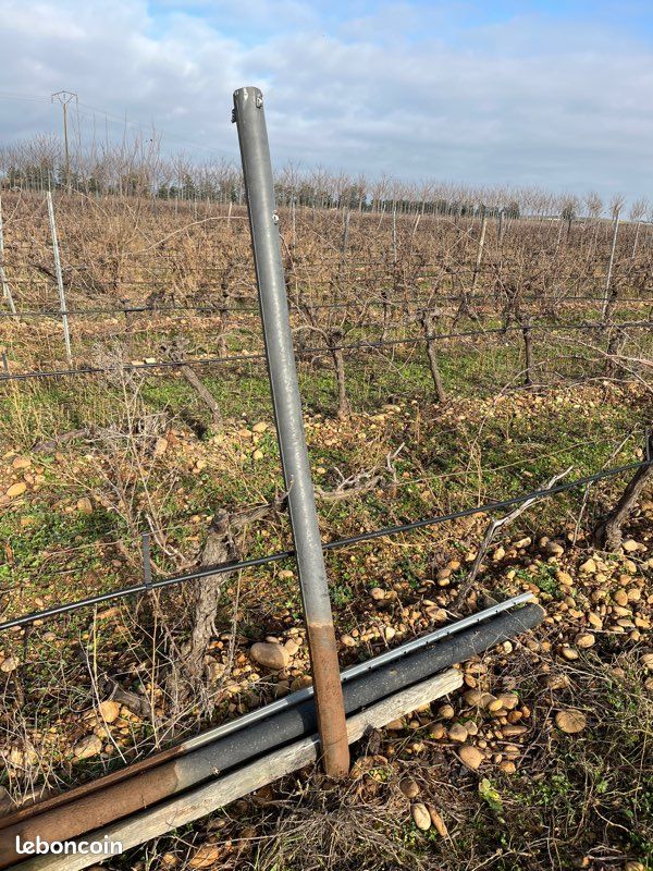 Piquets de Vignes, plastique 1,90 m (image 1)