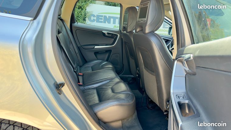 PAYEZ EN 3,4 OU 10 FOIS * VOLVO XC60 2.0 DIESEL 5 CYLINDRES 163ch Start&Stop Summum * Toutes options * GARANTIE 12 MOIS (image 5)