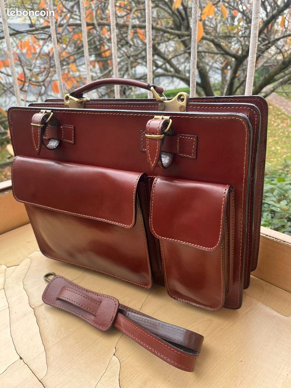 Sac à Main En Cuir Vintage Made In Italy - Rouge Bordeaux - Taille Moyenne - Très Bon état